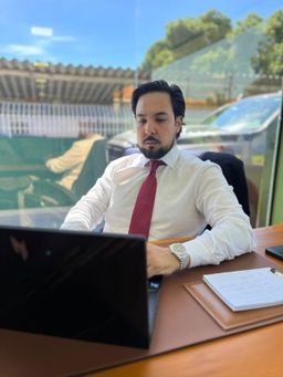 Dr. Carlos Henrique