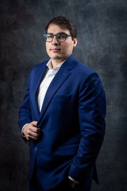 Dr. Artur Siqueira