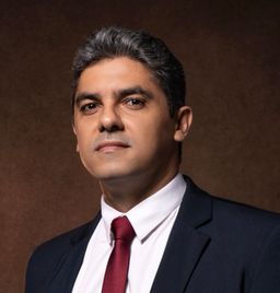 Dr. Alfredo Bertunes