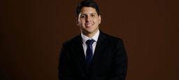 Dr. Eryck Garate