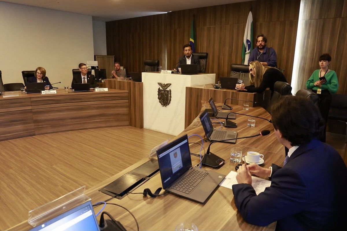 Alep adia votação de projeto sobre emolumentos criticado pelo G7 Paraná