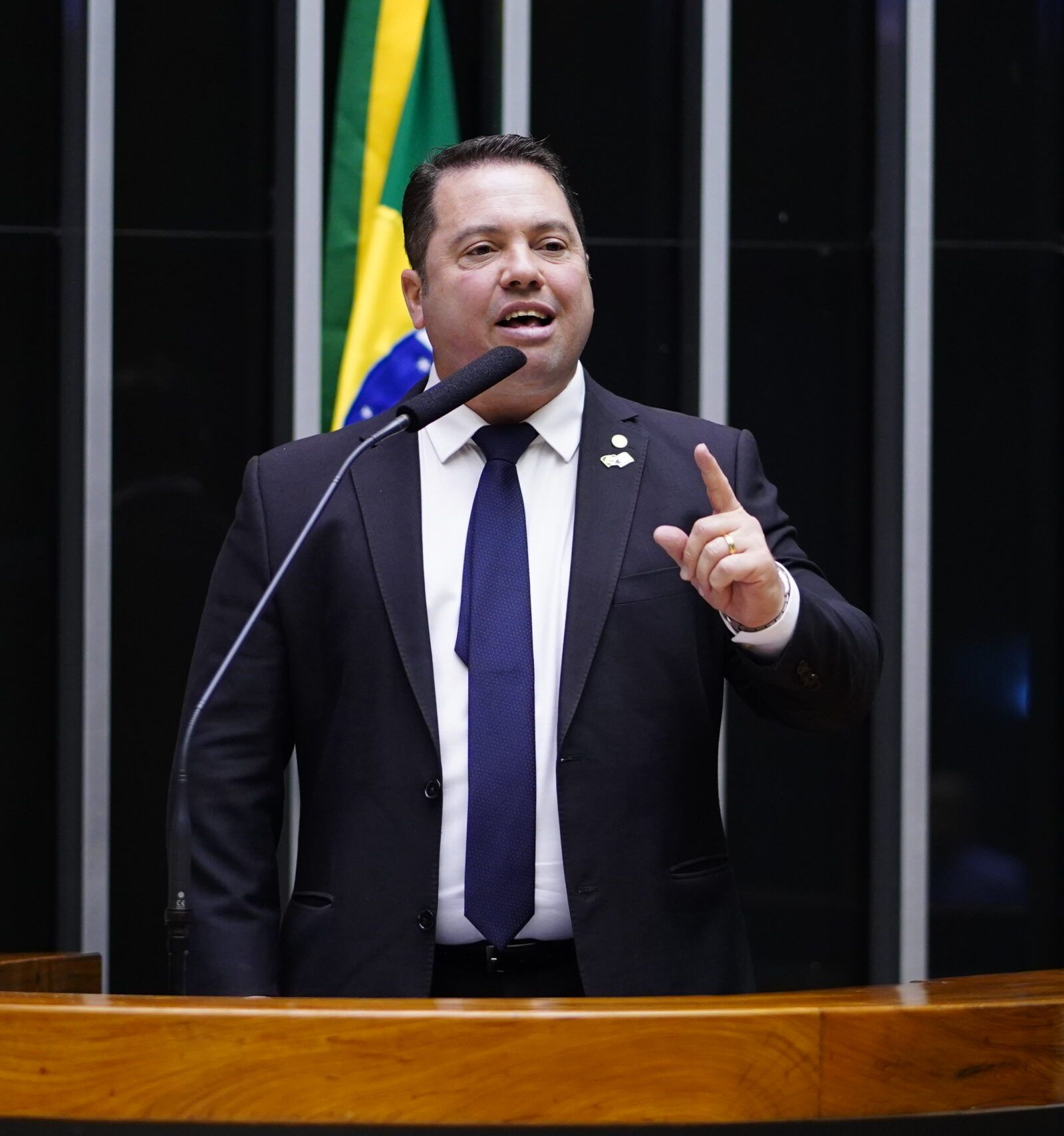 Comissão aprova projeto que retira MST de conselho do governo