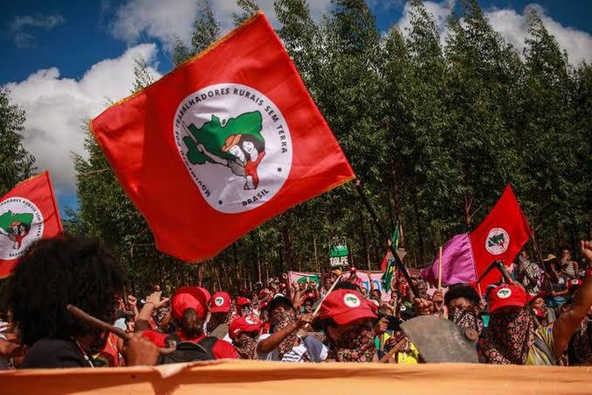 "Abril Vermelho" fora de época? MST ocupa 22 superintendências do Incra e eleva tensão sobre política agrária