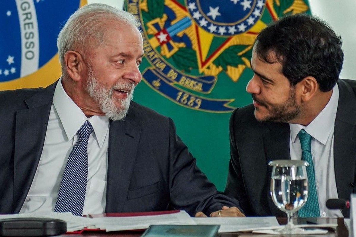Lula indica Jorge Messias para vaga no STF deixada por Barroso