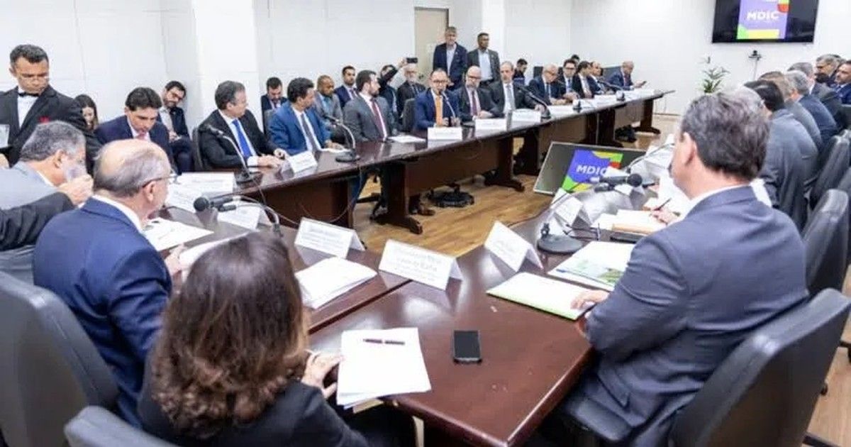 Governo Federal dialoga com representantes do agro para ampliar mercados e reduzir tarifas